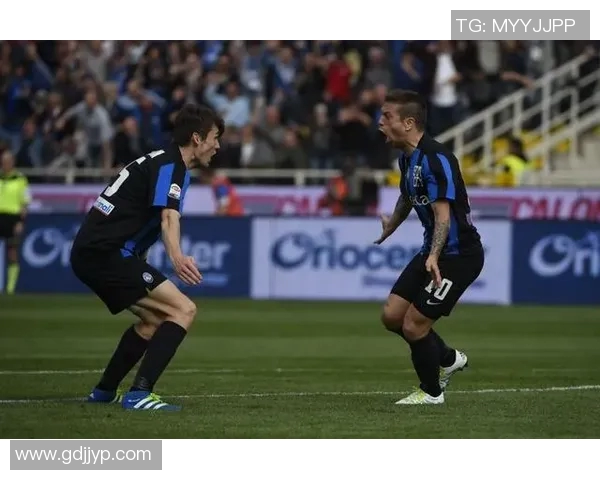 恩特拉与比萨的精彩对决揭示意甲新赛季的竞争格局与球队实力分析 恩特拉与比萨的精彩对决揭示意甲新赛季的竞争格局与球队实力分析