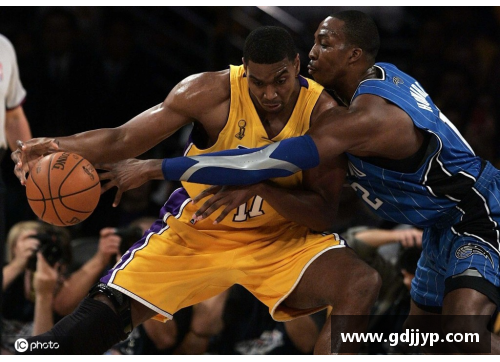 2015年NBA赛季经典瞬间回顾：明星球员与关键比赛盘点